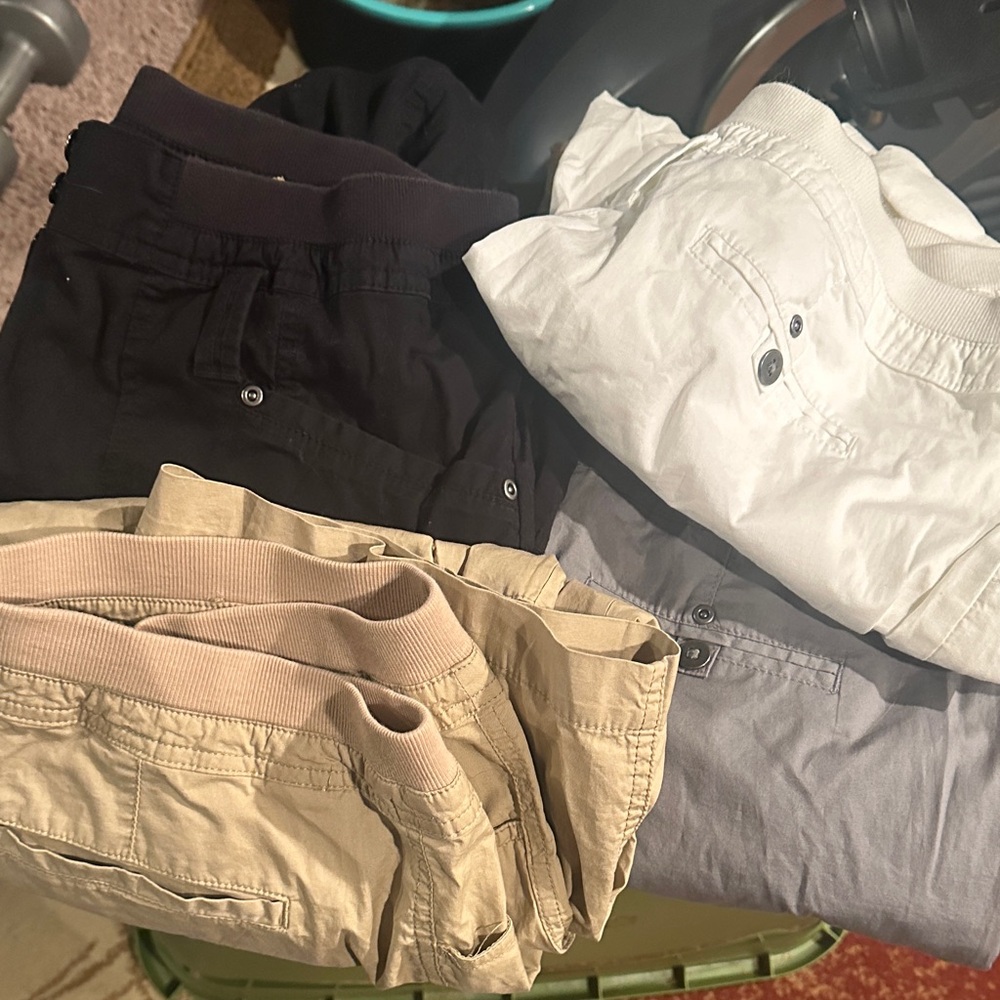Laura Ashley brand crop/capri all worn once or new 4 pairs.. Sz 12. Khakis.